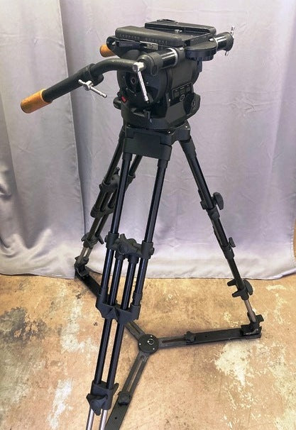 OMEGA - HEAD W/ 2-STAGE HEAVY-DUTY TRIPOD