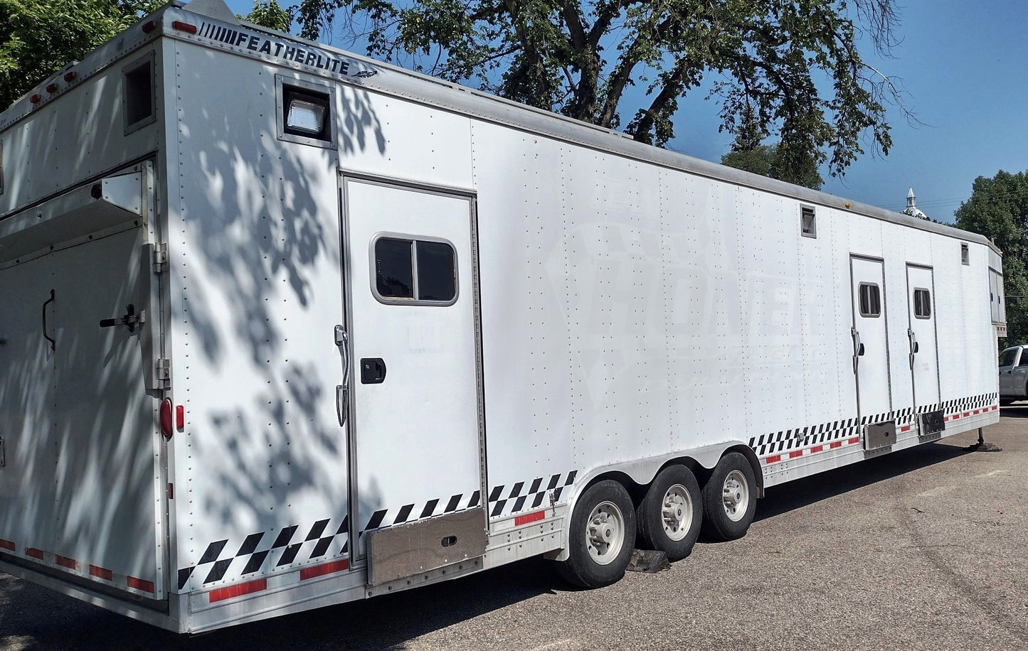 TRAILER - 50', RACK READY, 20KW GENERATOR