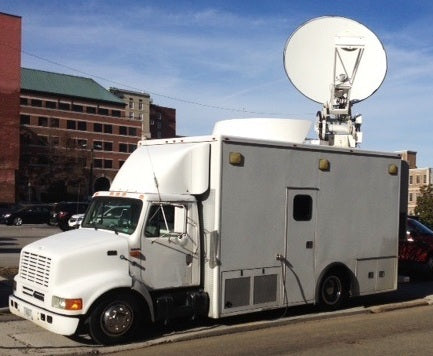 KU-BAND TRUCK - HD, MPEG 2 & 4, 2.4m VERTEX