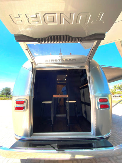 TRAILER/TRUCK - 25', EQUIPPED, OPTNL. TRUCK