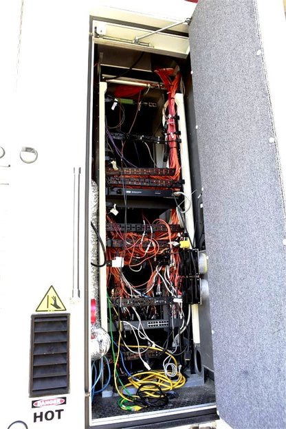 PRODUCTION TRUCK - 32' RACK READY/20kw GENNY