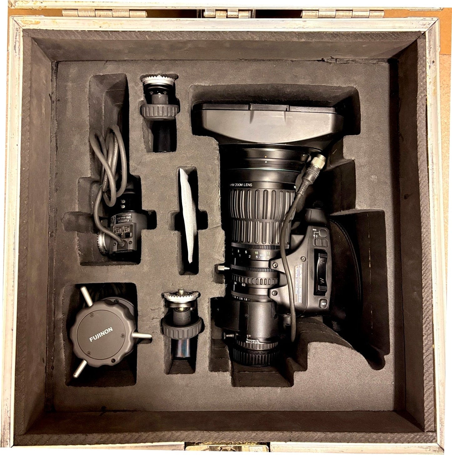 14x4K - UA14x4.5BERD-S10B W/ LENS CONTROLS