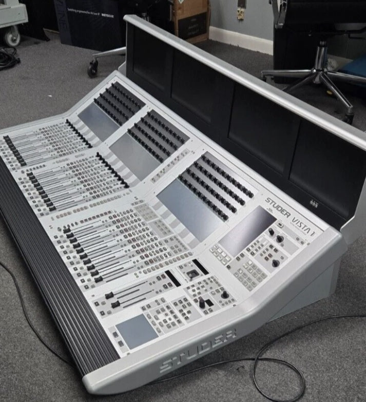 VISTA 1 - W/ STAGE BOXES, ALL I/Os POPULATED