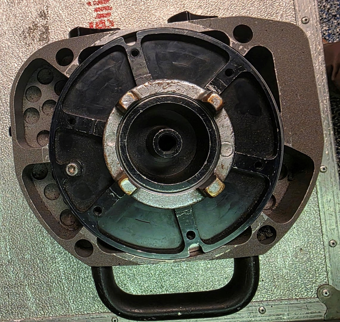 OMEGA - HEAD W/ 2 TELESCOPIC ARMS, CASE