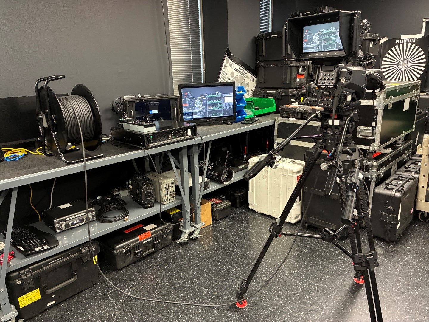 AK-UC4000 - CCU/RCP/2 VFs/20x/TRIPOD/CABLE