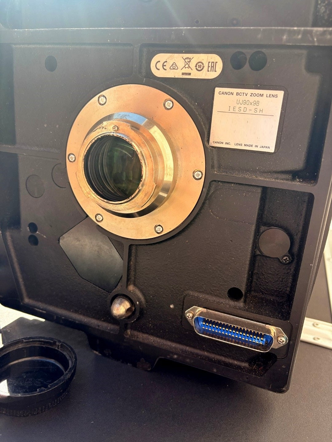 90x4K - UJ90x9B IESD-SH 4K w/ CONTROLS/SLED