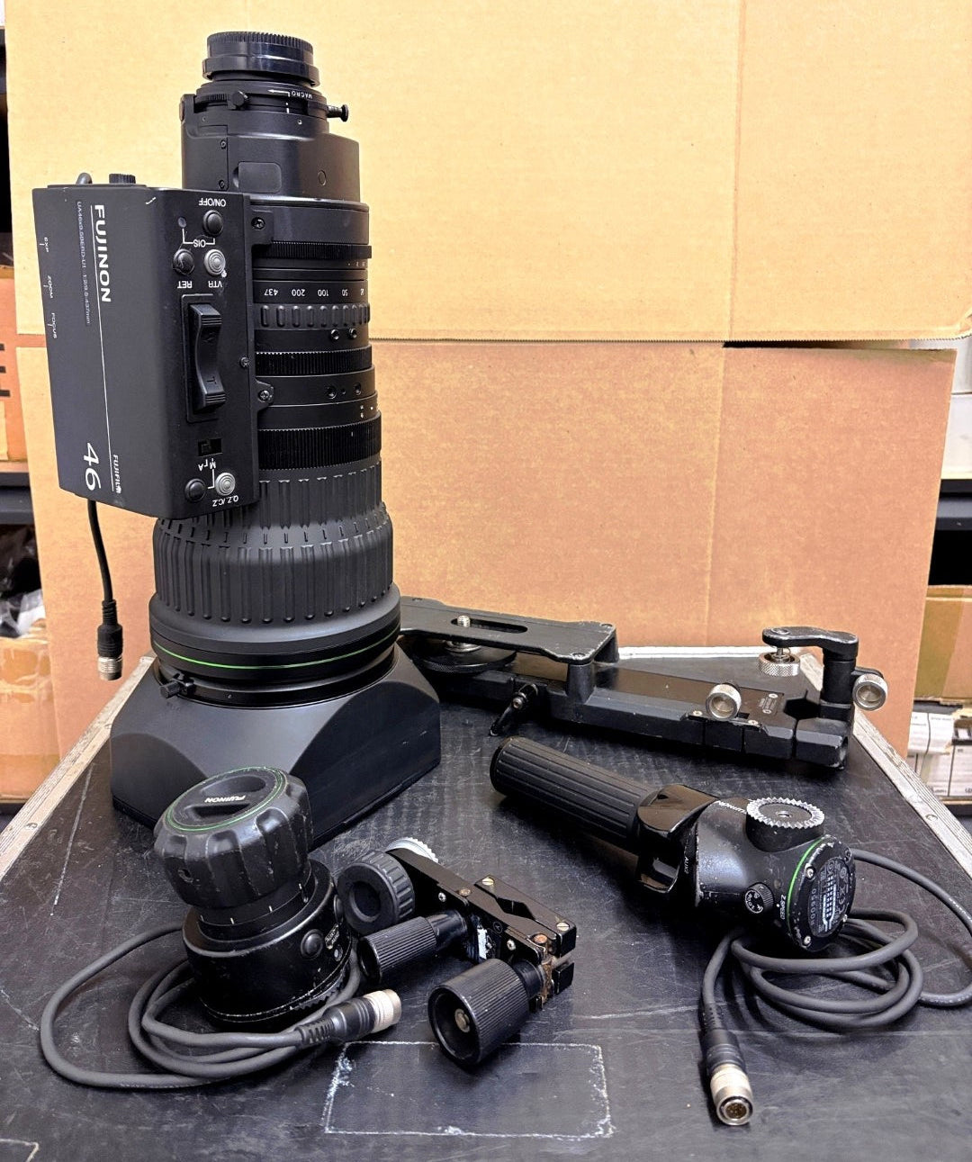 46x4K - UA46x9.5BERD/LENS CNTRLS/SLED/CASE