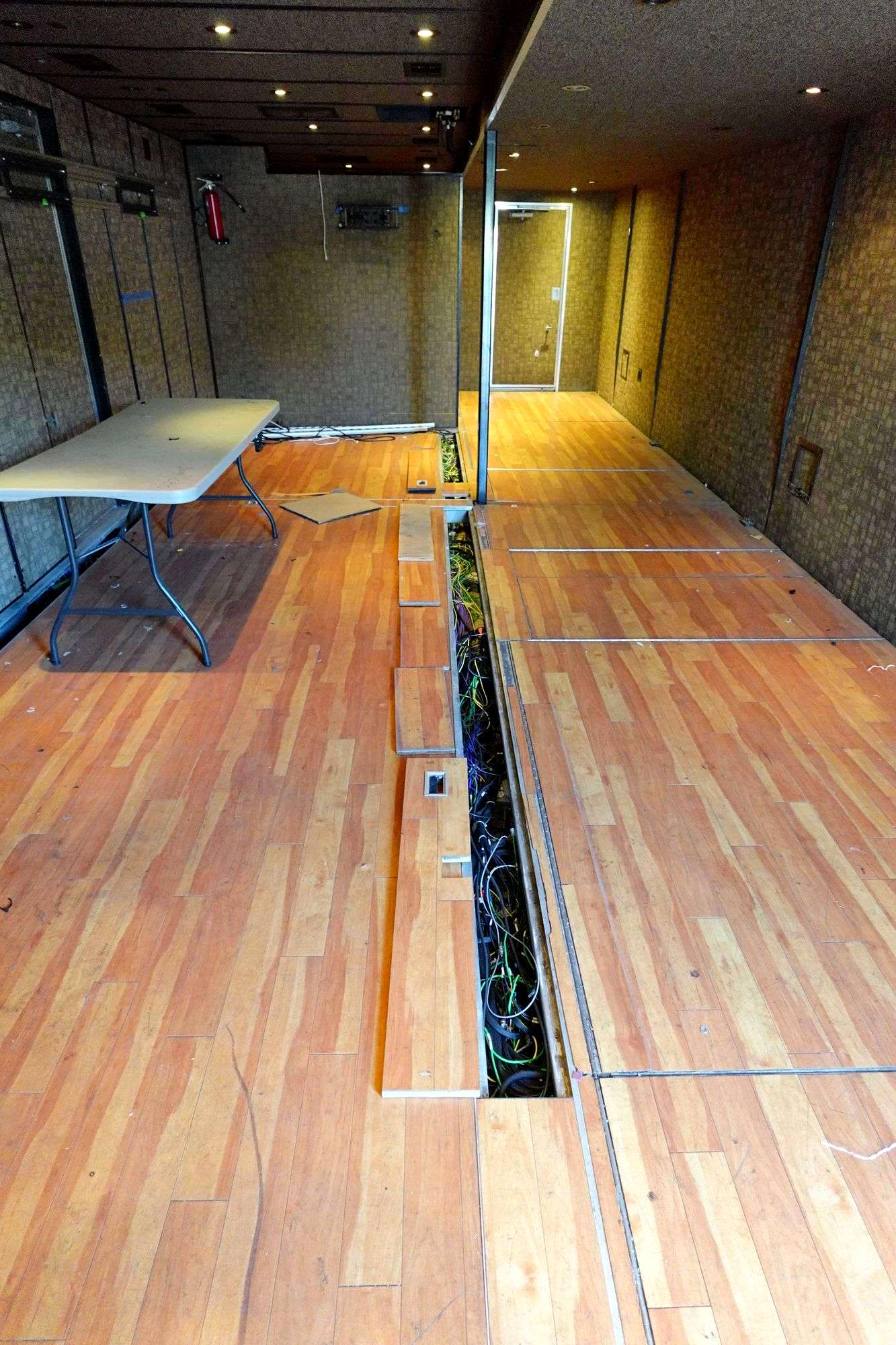 PRODUCTION TRAILER - 53' W/ 33' EXPANDO