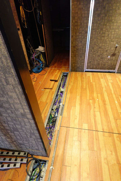 PRODUCTION TRAILER - 53' W/ 33' EXPANDO