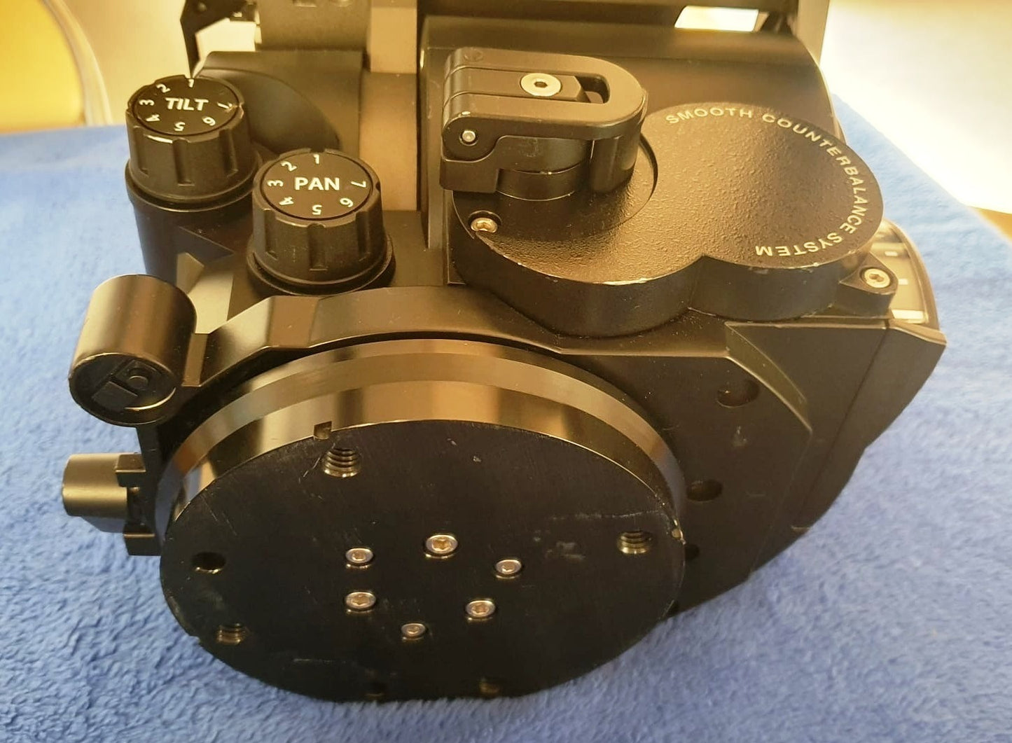 QH3 - 150mm HEAD w/ VINTEN HDT-1 TRIPOD