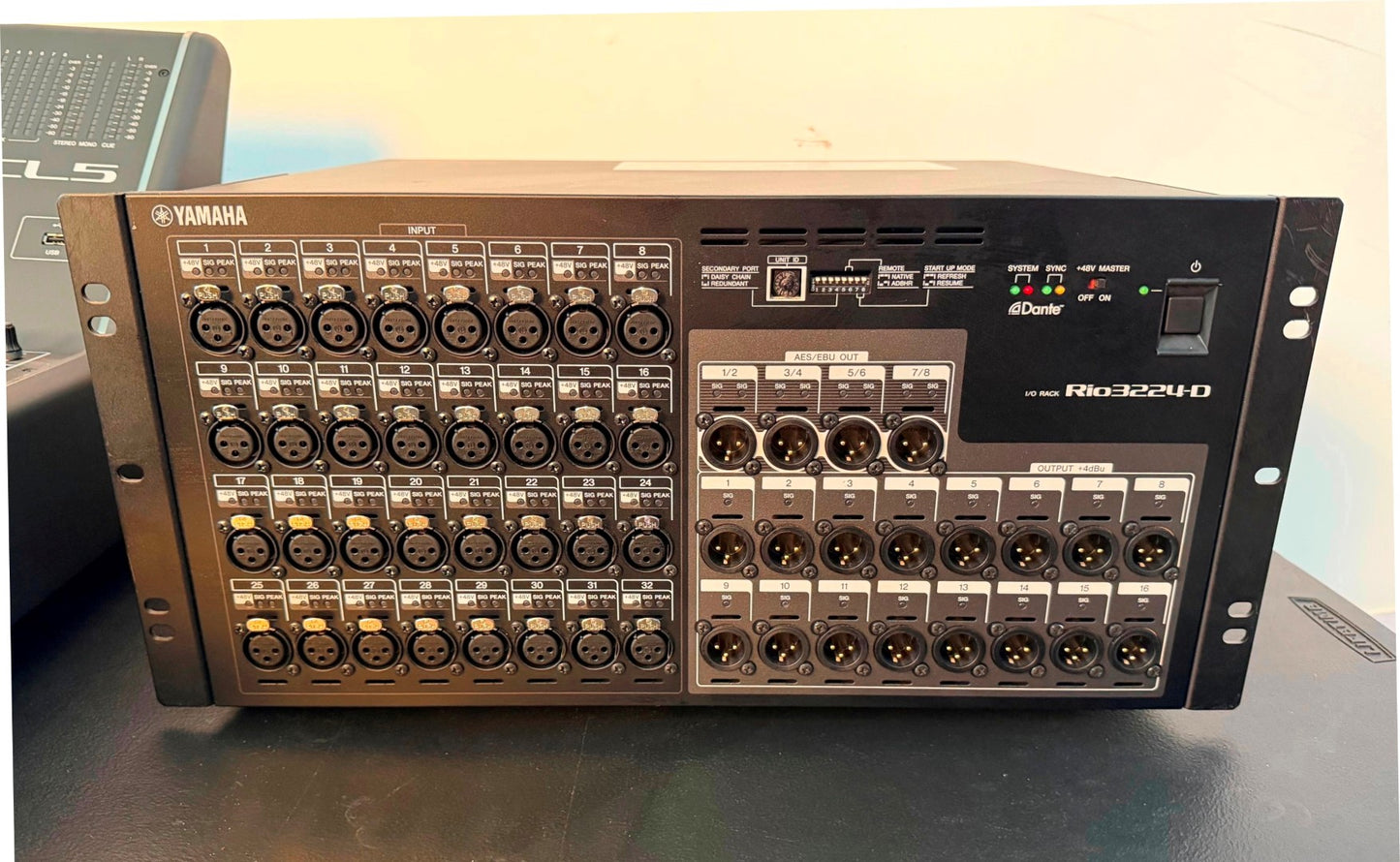 CL5 - 2x Rio3224-D and a RSio64-D