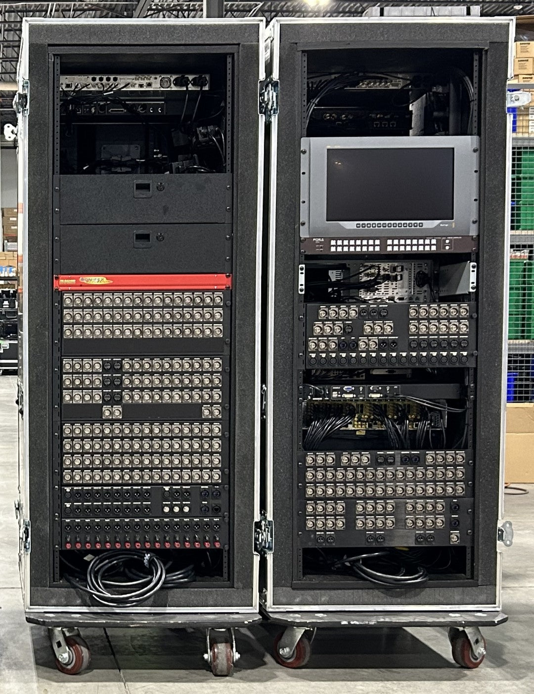 HVS-1200 - 12G PORTABLE SWITCHING PACKAGE