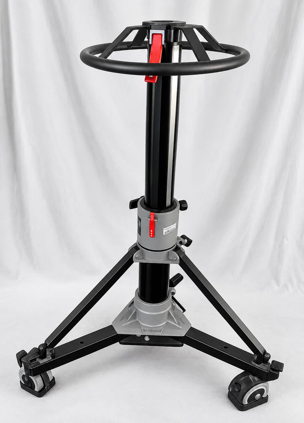 P70 - PNEUMATIC PEDESTAL
