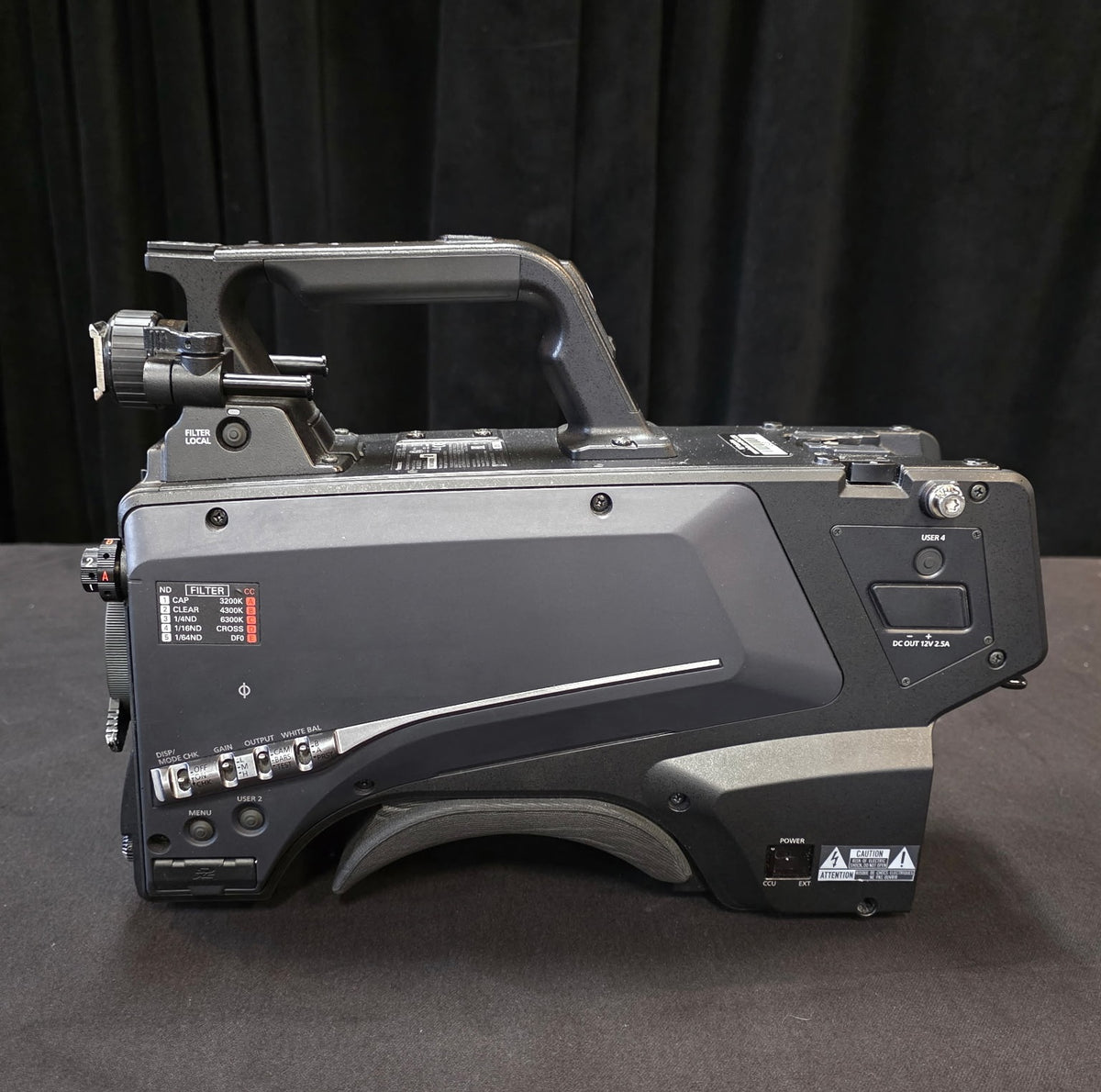 AK-UC3000 - 4K 8-CAM PKG w/ CCUs/RCPs/9" VFs