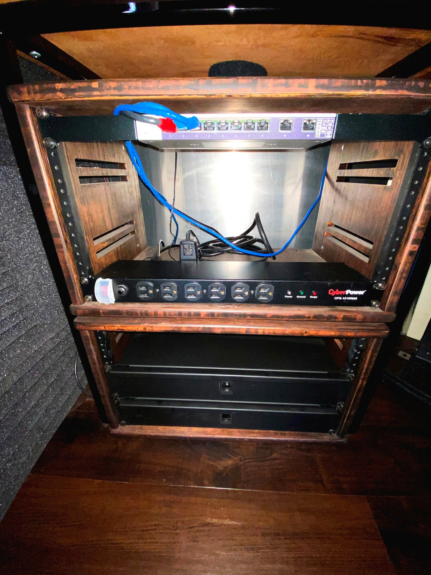 TRAILER/TRUCK - 25', EQUIPPED, OPTNL. TRUCK