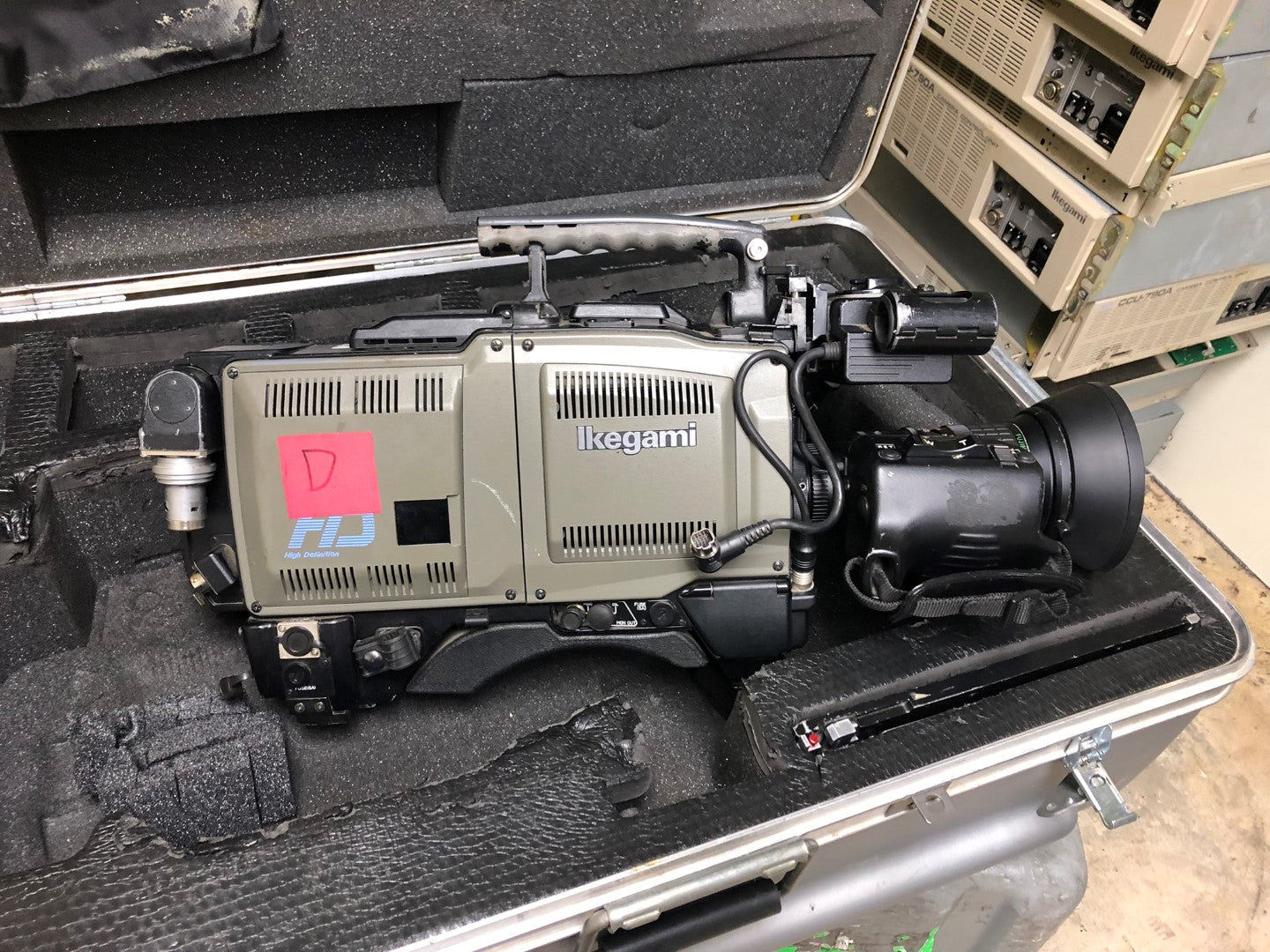 HDK-725P - 6-CAMERA STUDIO PACKAGE – Media Concepts HDK-725P - 6-CAMERA STUDIO PACKAGE – Media Concepts