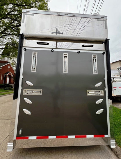 TRAILER - 40', HD EQUIP, STAGE, REAR RAMP